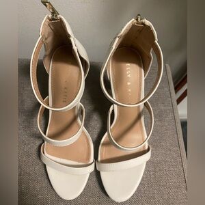 Never been worn, White heels 7M